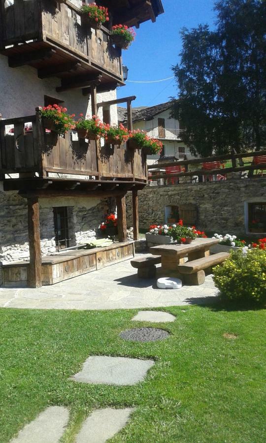 Le Petit Chateau De Vetan Cir 0023 Saint-Pierre Buitenkant foto