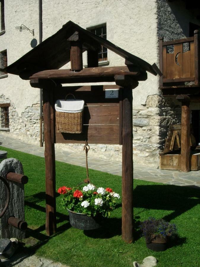 Le Petit Chateau De Vetan Cir 0023 Saint-Pierre Buitenkant foto